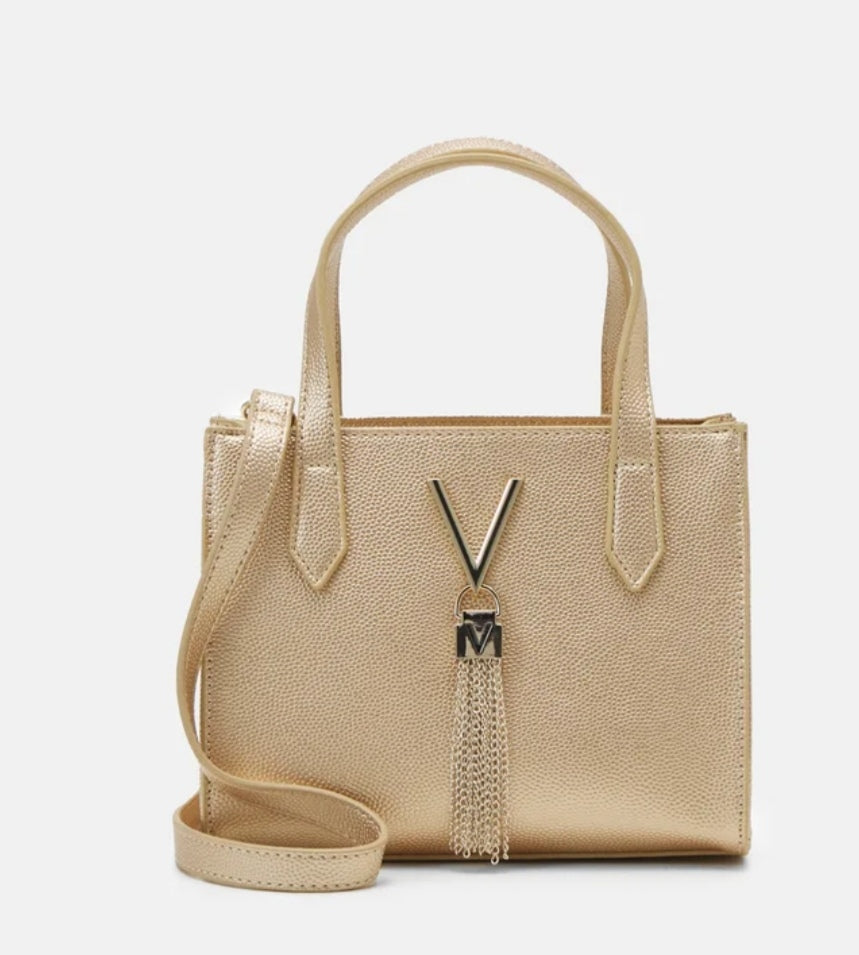 Valentino divina
