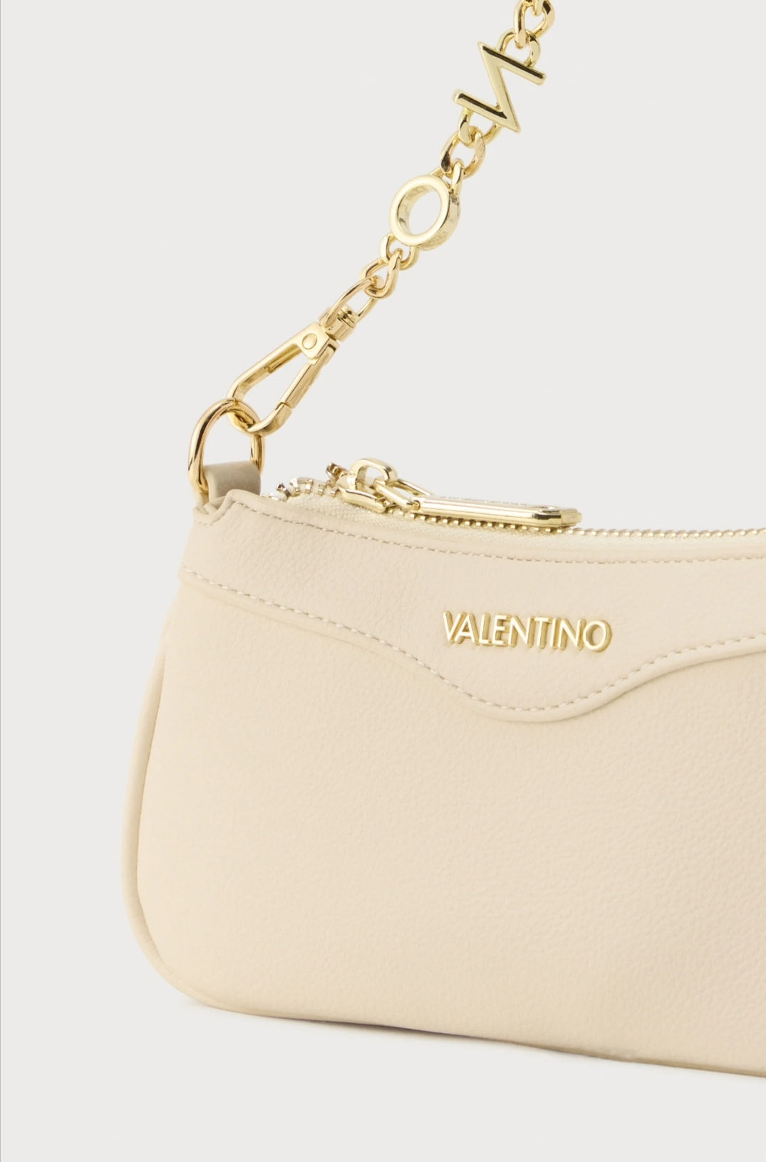Valentino elly