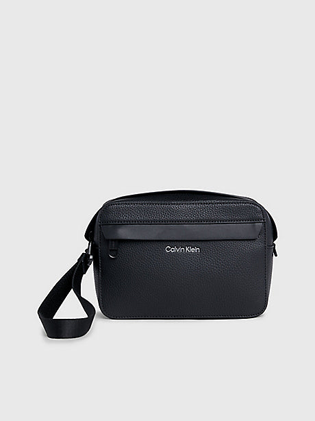 Calvin Klein pochette