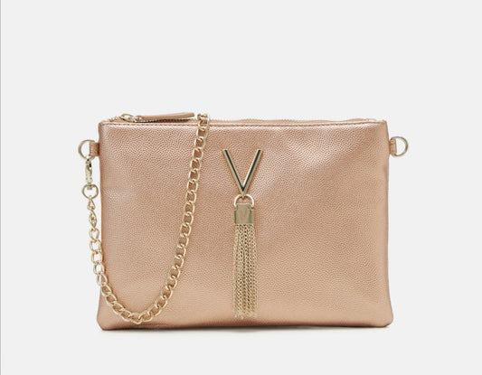 Valentino divina