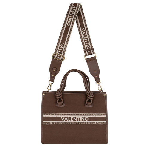 Valentino Winter aella
