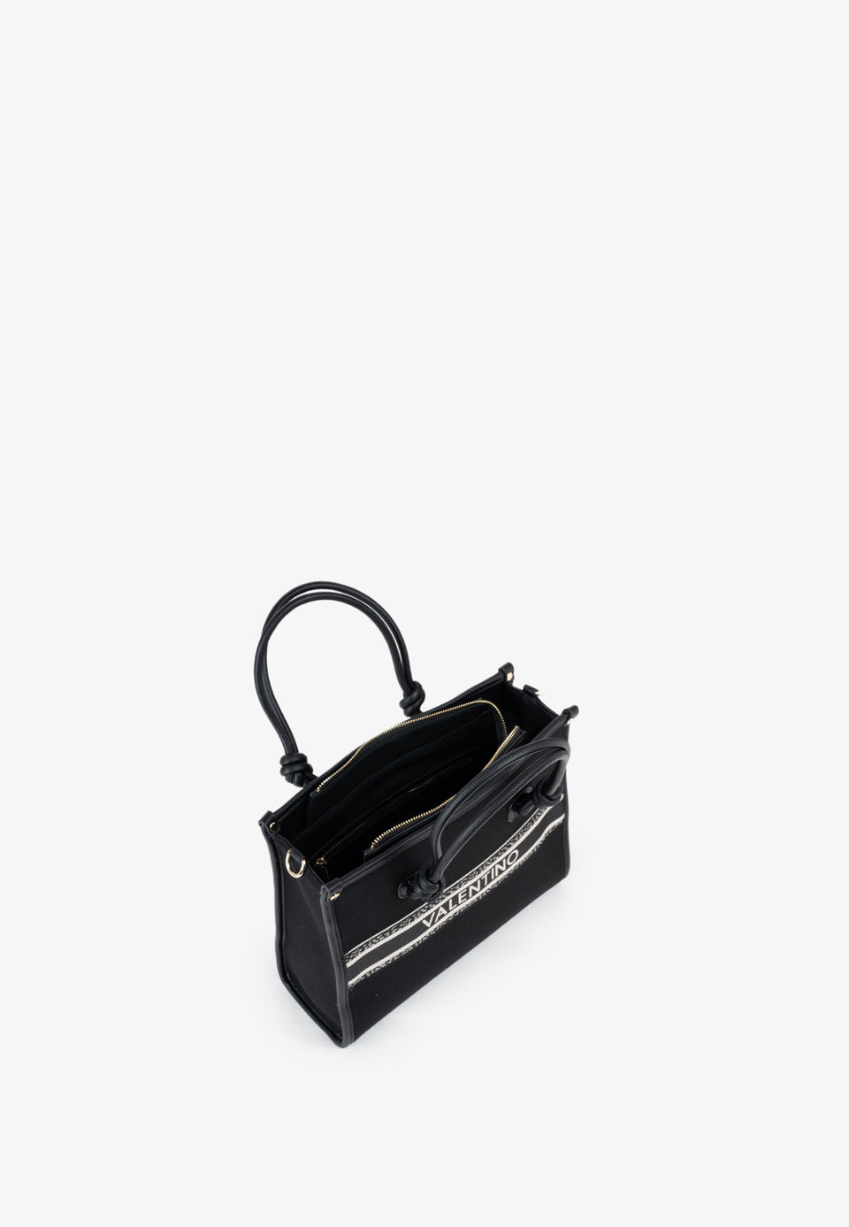 Valentino Winter aella