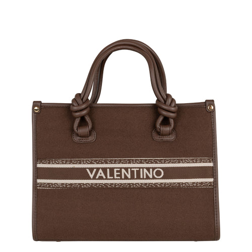 Valentino Winter aella